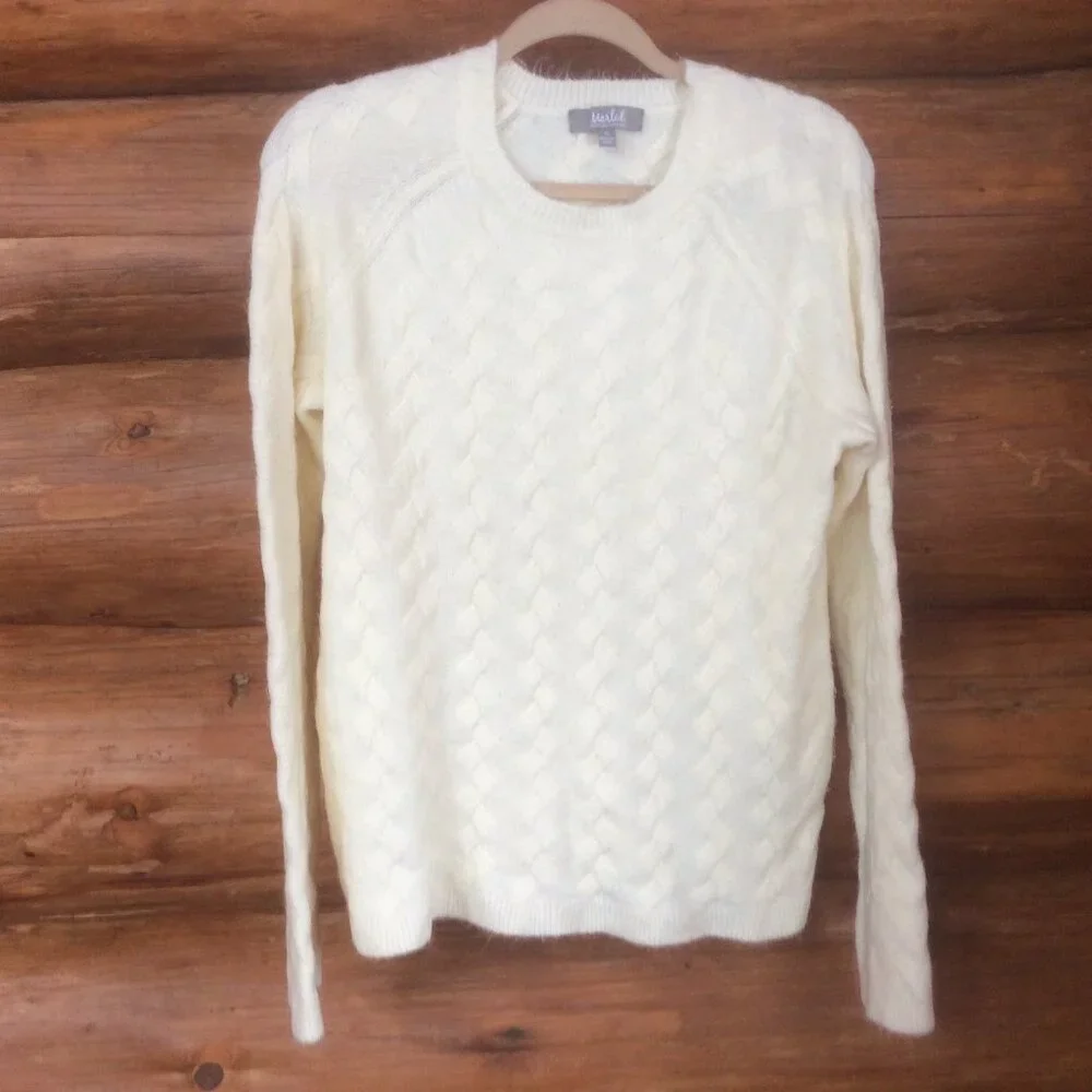 Marled Ivory Woven Knit Cozy Sweater Size Medium - Picture 1 of 5